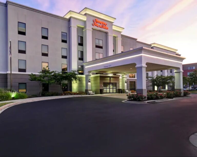 Hampton Inn & Suites